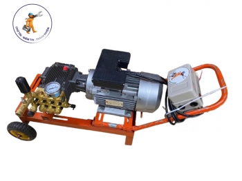 Máy rửa xe khung trần 3kw áp 2200psi đầu bơm LUTIAN 2010